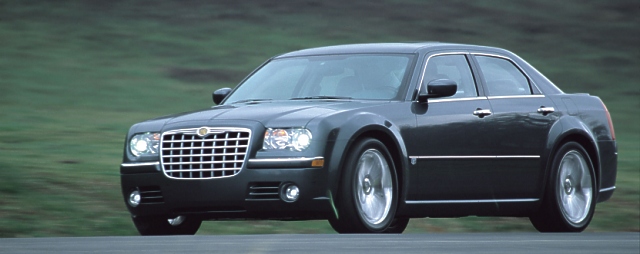 chrysler300c-scenic-front-side-640.jpg